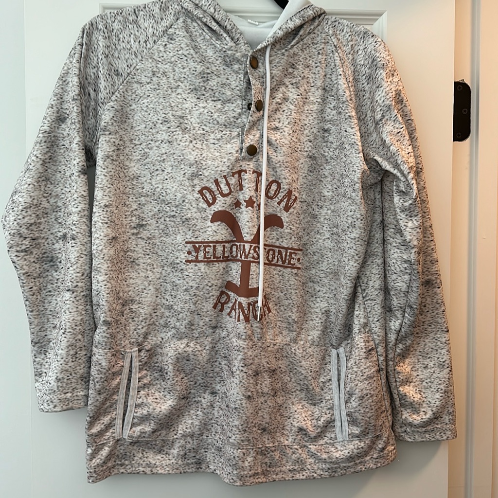 Yellowstone Pullover